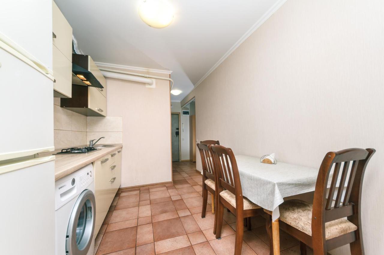 Apartment 2к уютная в центре печерска Kyiv