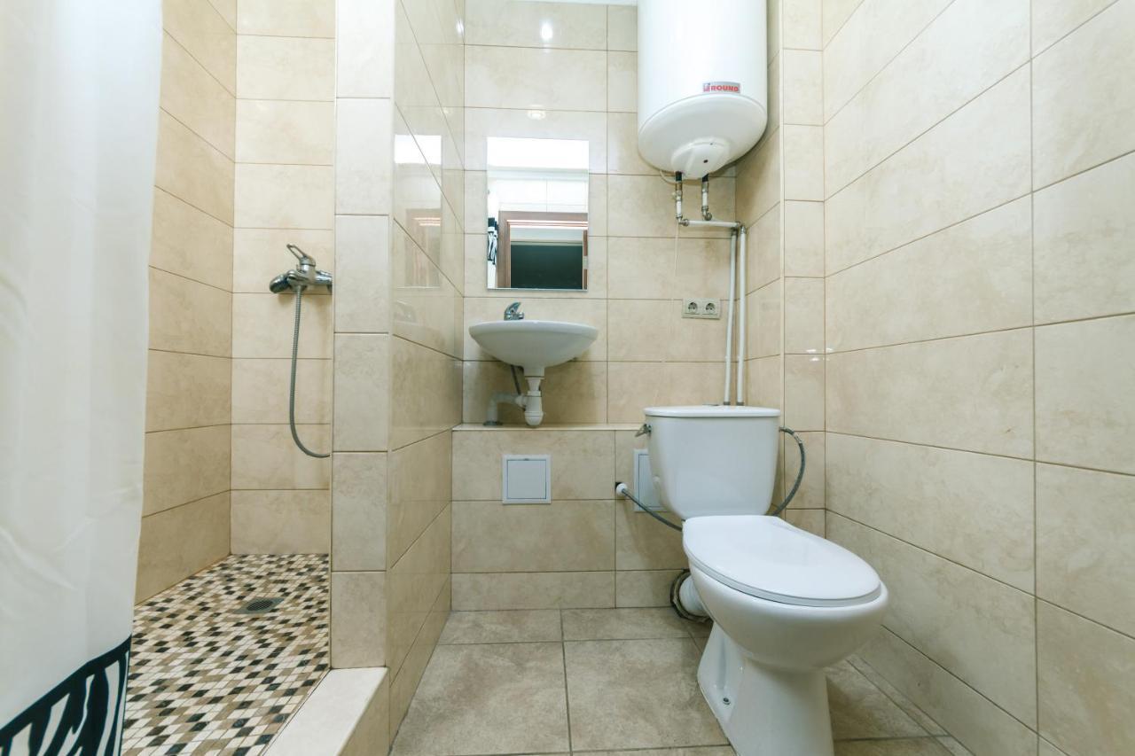 2к уютная в центре печерска Apartment *